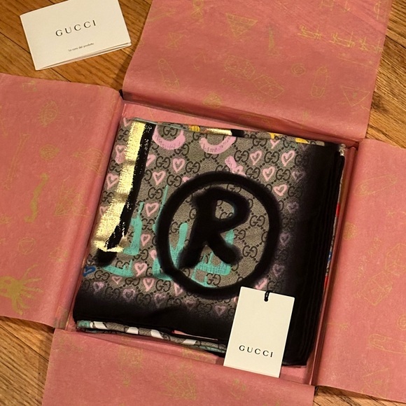 Gucci Scarf “Life is Gucci” Ghost Signature Silk Scarf NEW with tags and… - Picture 3 of 9